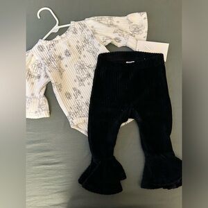 New with tags baby 2 piece outfit